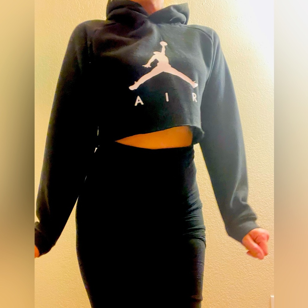 CROP HOODIE